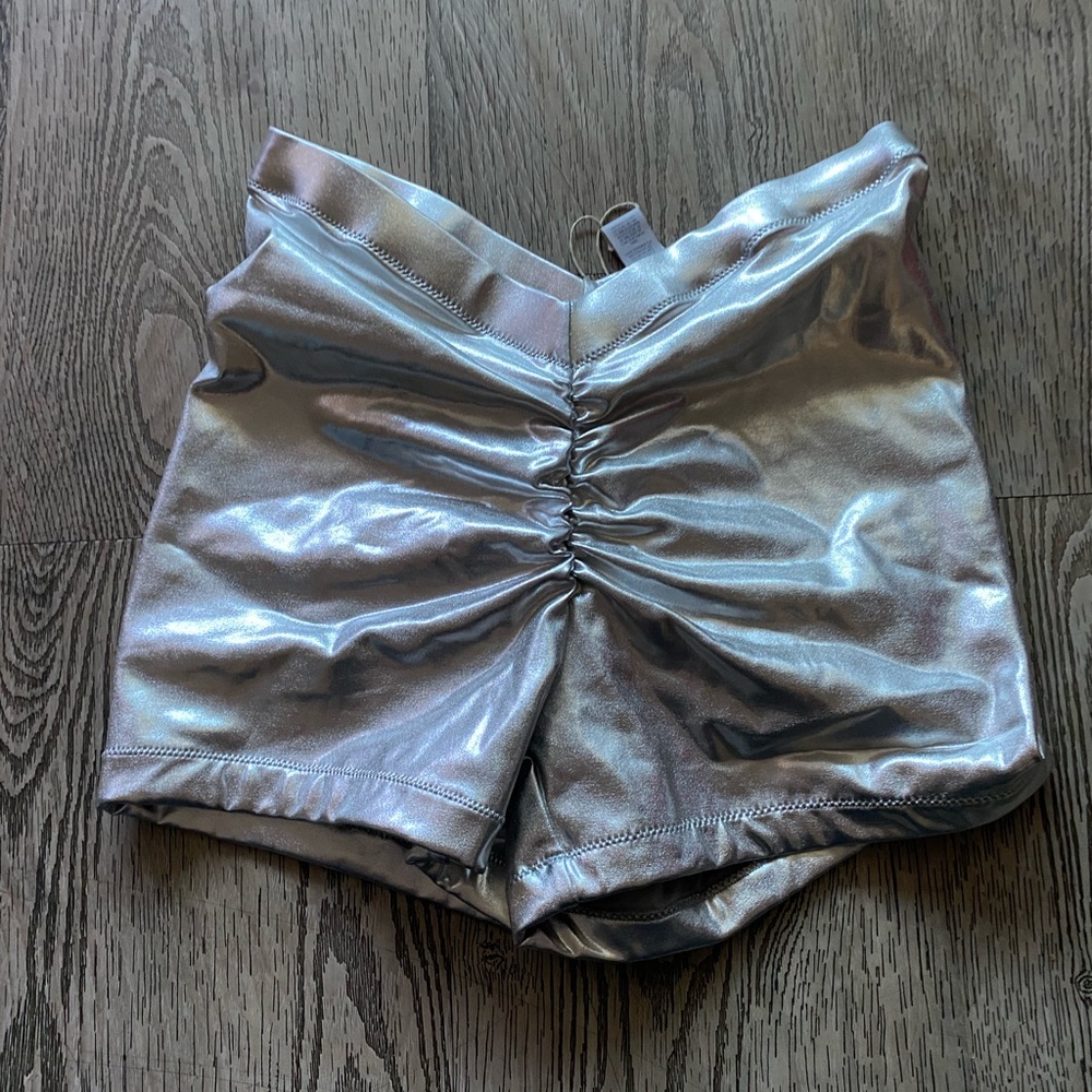 SKIMS Metallic Swim V waist shorts in Nickel NWT - Picture 8 of 8